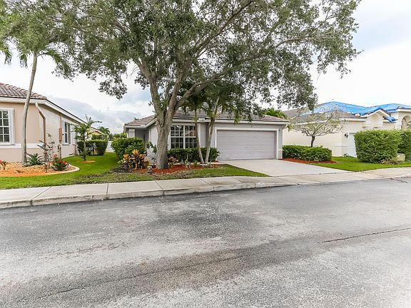 3rd image of 16553 NW 22nd St