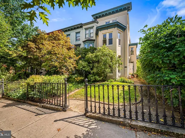 145 W Lafayette Ave, Baltimore, MD 21217