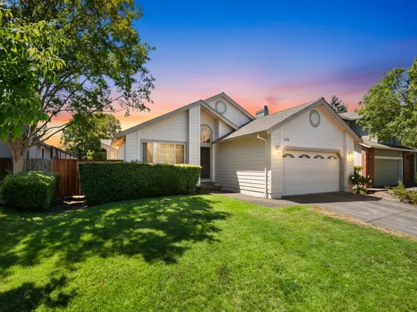 2154 NW Longhorn Circle, Santa Rosa, CA 95401