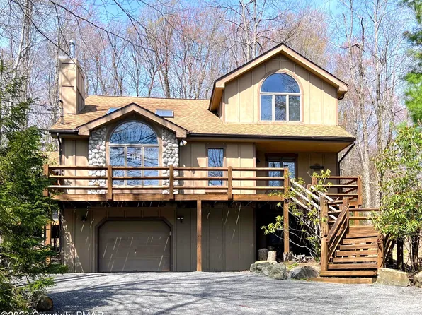 2227 Hillcrest Dr, Pocono Pines, PA 18350