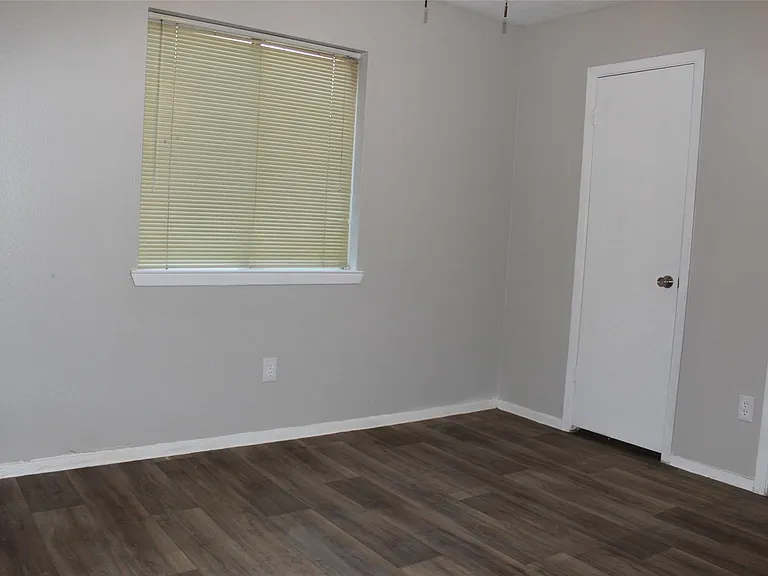 4406 Lost Lake Ln — Photo 23