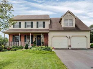 35 Johns Rd, York, PA 17402