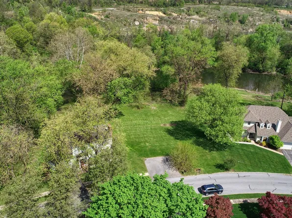 116 Circle Dr, Hummelstown, PA 17036