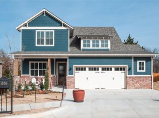 1708 Parkwood Ave, Edmond, OK 73034