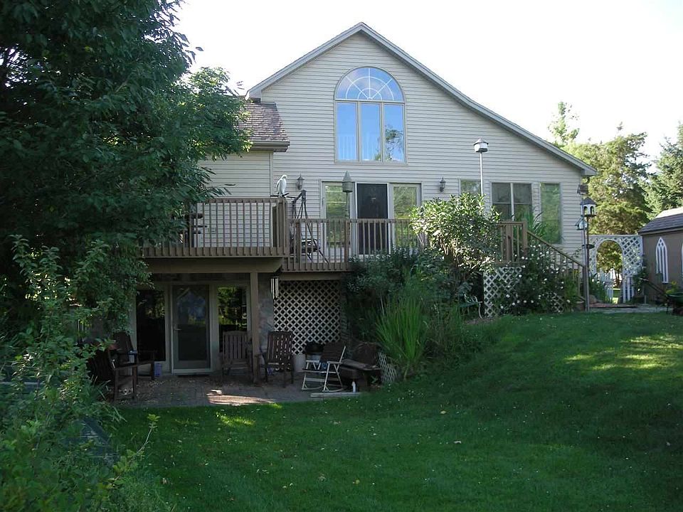 1st image of 115 Ashworth Dr