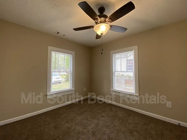 4824 Gum St — Photo 4