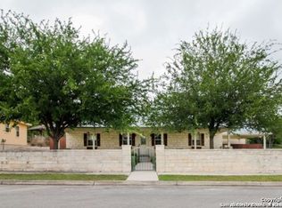 1815 White Tail Ln, Bandera, TX 78003