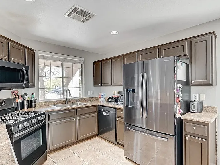 8667 Grand Sequoia St — Photo 4