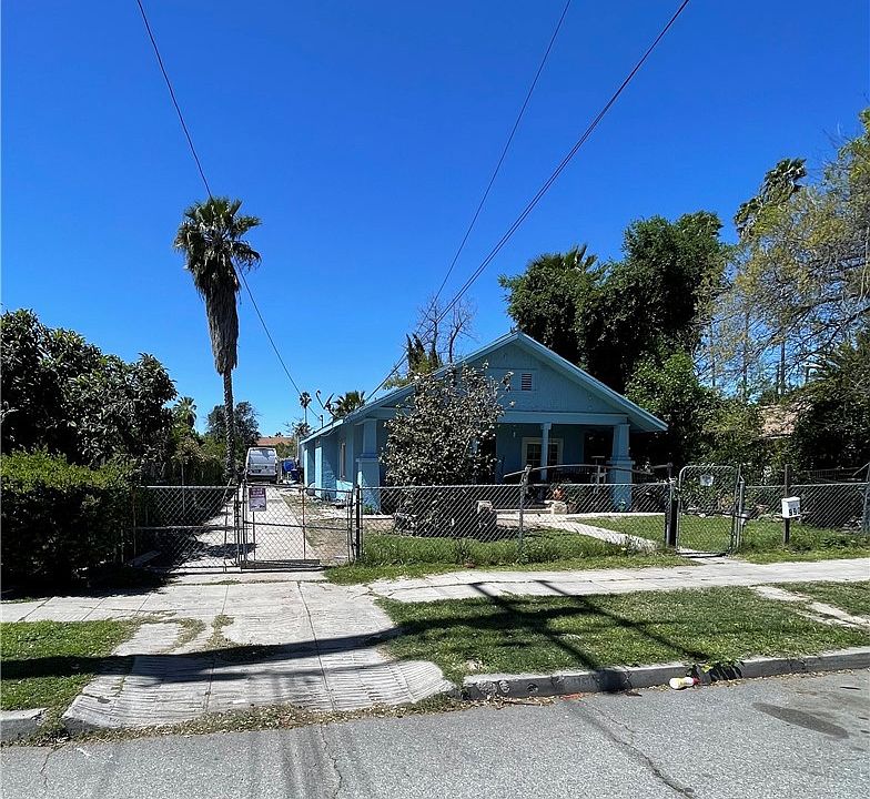 1st image of 990 N Mountain View Ave