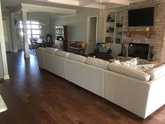 4th image of 326 Conoga Dr