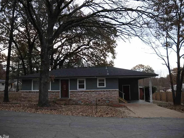 1412 Forrest Dr — Photo 1