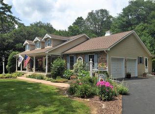 341 Scenic Dr, Blakeslee, PA
