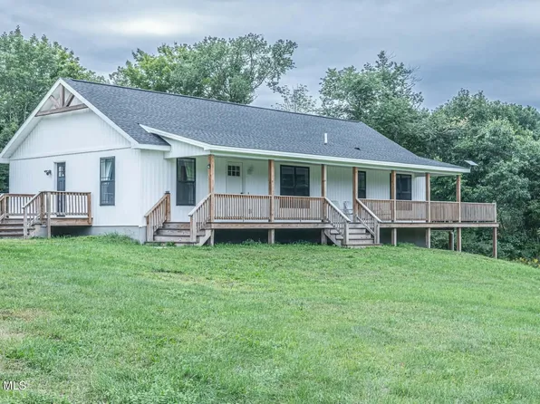 1205 County Road 64, Shushan, NY 12873