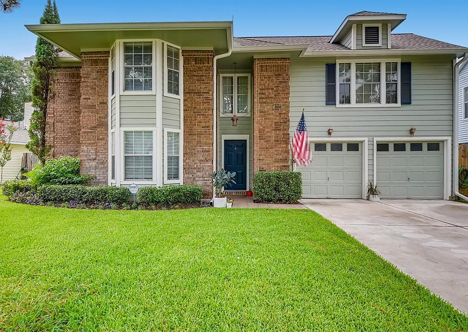 1st image of 8611 Lake Crystal Dr