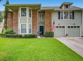 8611 Lake Crystal Dr, Houston, TX 77095