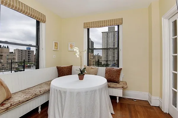 Rented by Corcoran | media 29