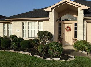 404 Spencer Lndg E, La Porte, TX 77571