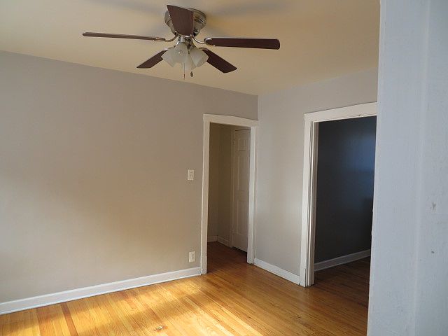 1st image of 4846 W Hutchinson St APT 1B