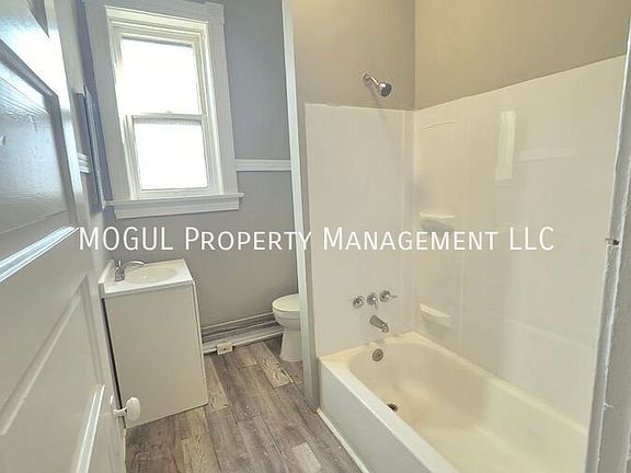 5th image of 3300-02 Keokuk St #3300-A