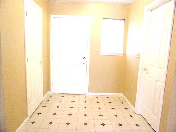 3rd image of 5441 Powder River Ct