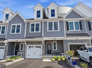 302 Foxtail Ln, Chalfont, PA 18914