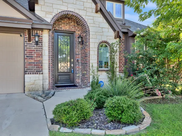 108 Gateway Dr, Alvarado, TX 76009