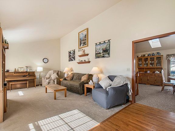 3rd image of 26331 Peddlers Cove Ct