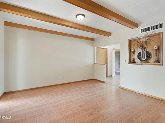 5th image of 6014 E SURREY Drive