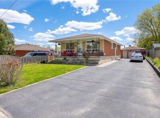 211 Ballantyne Ave, Cambridge, ON N1R 7B5