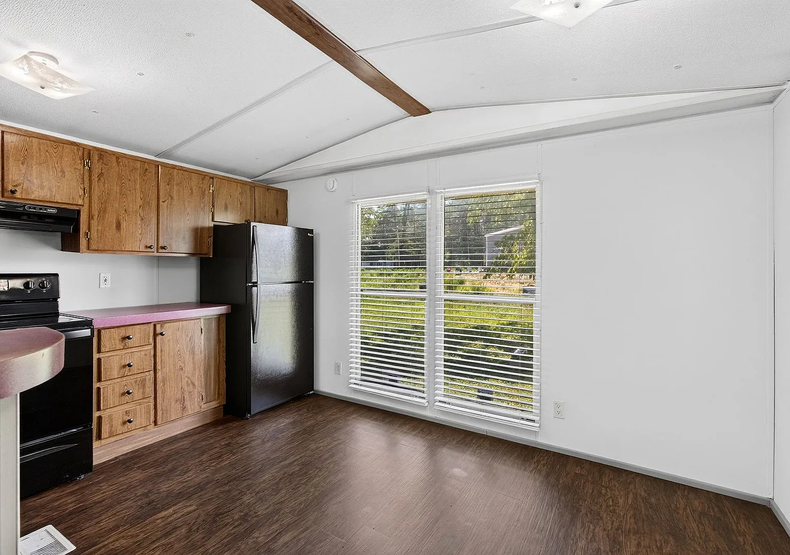 7853 Grasshopper Rd — Photo 2