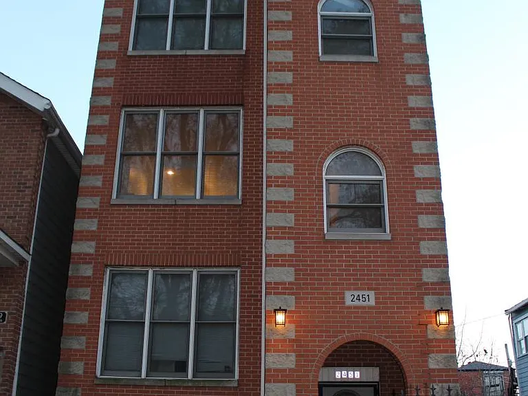 2451 W Taylor St #2 — Photo 1