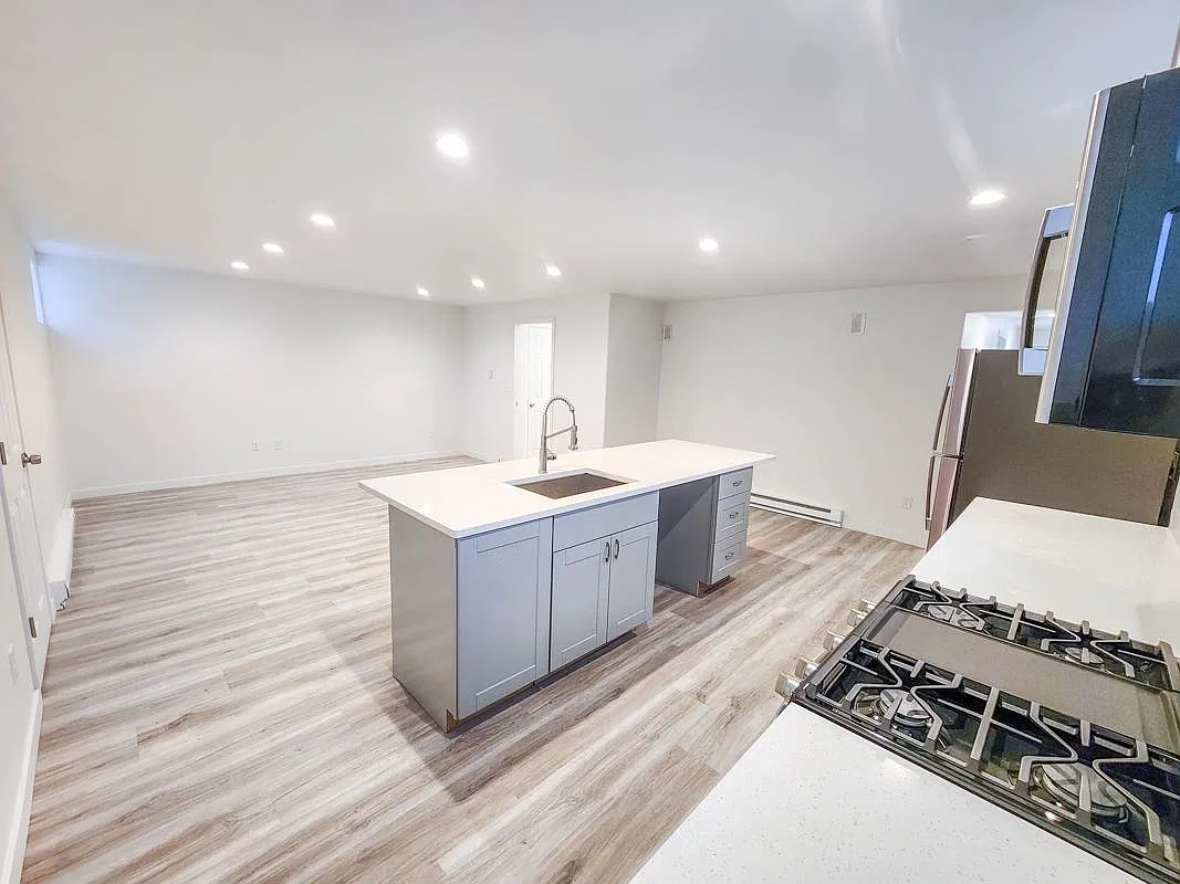 2 bed, 1200 sqft, $1,650 — Photo 3