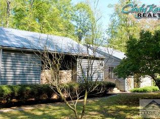 205 Hanover Dr, Bogart, GA