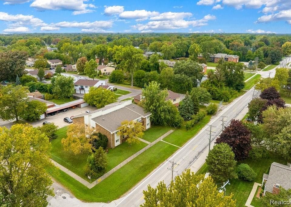35775 Union Lake Rd, photo 4