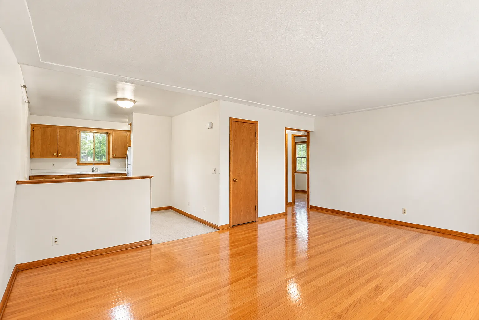 2 bed, $1,950 — Photo 3