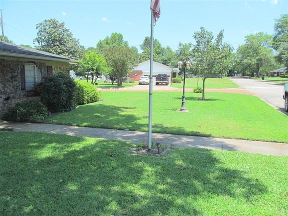 5th image of 203 Lee Ray Dr