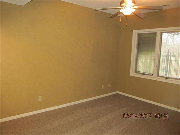 4th image of 3025 Wellington Ct