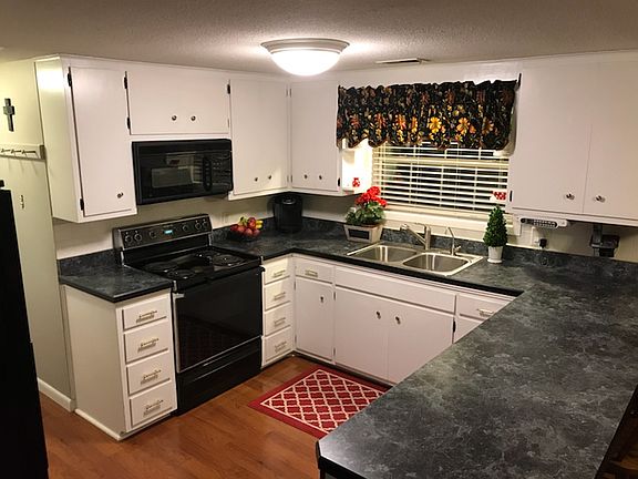 5th image of 2108 Royal Palm Ave