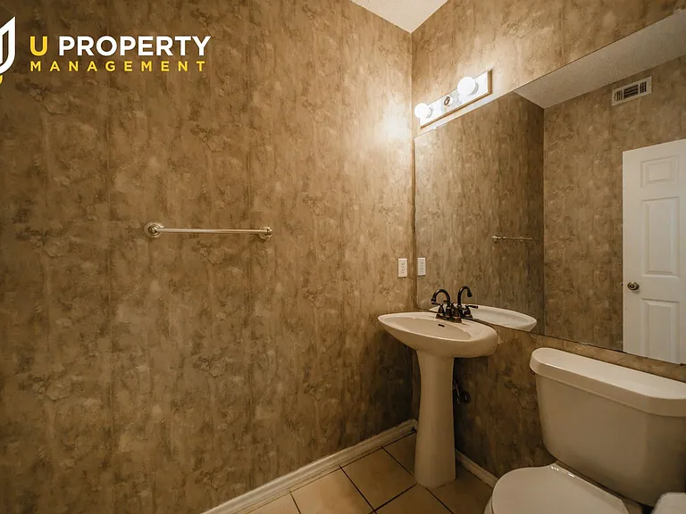 3325 Devonshire Dr — Photo 15