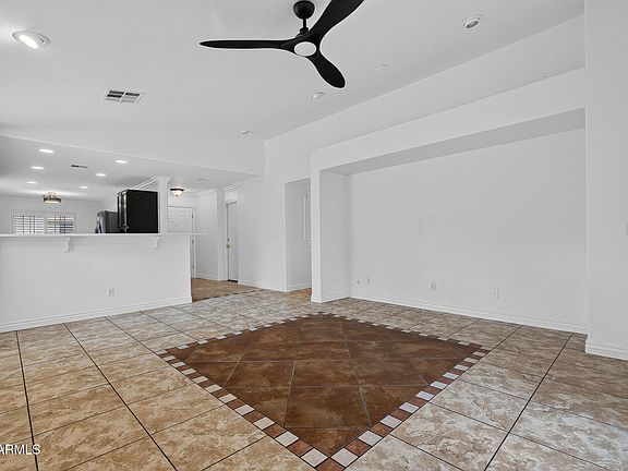 5th image of 8319 W Whyman Ave