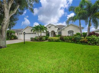 12107 Summer Meadow Dr, Lakewood Ranch, FL 34202