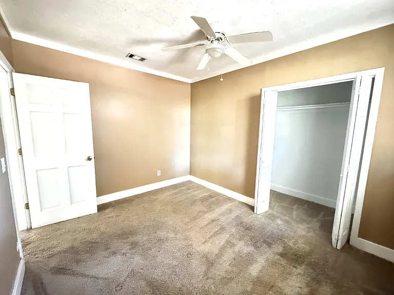 422 Magnolia Ave #3 — Photo 17