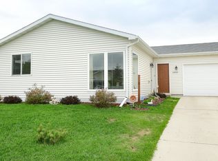 1606 Park Dr SE, East Grand Forks, MN 56721