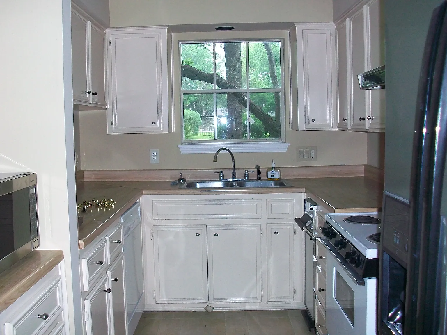 3 bed, 1348 sqft, $1,800 — Photo 2