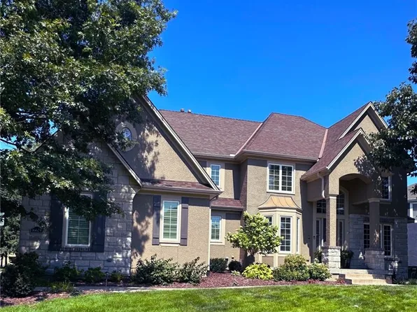 16624 Rosewood St, Overland Park, KS 66085