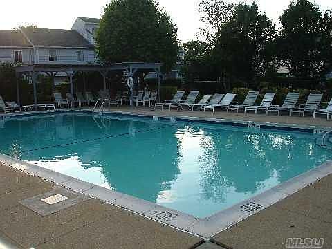 5th image of 100 Baker Ct