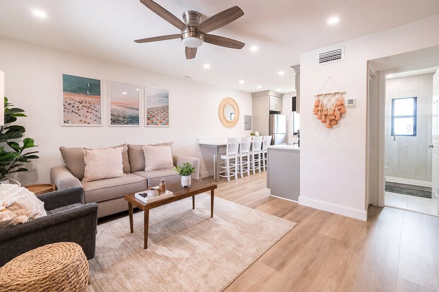 16 bed, 8.0 bath, $31,167 — Photo 2