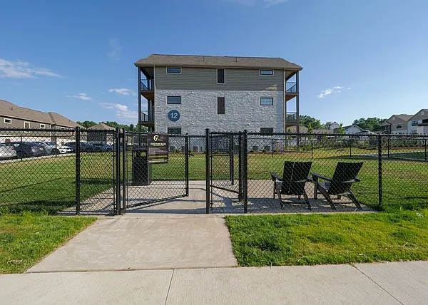 VC Station Apartments — Photo 15