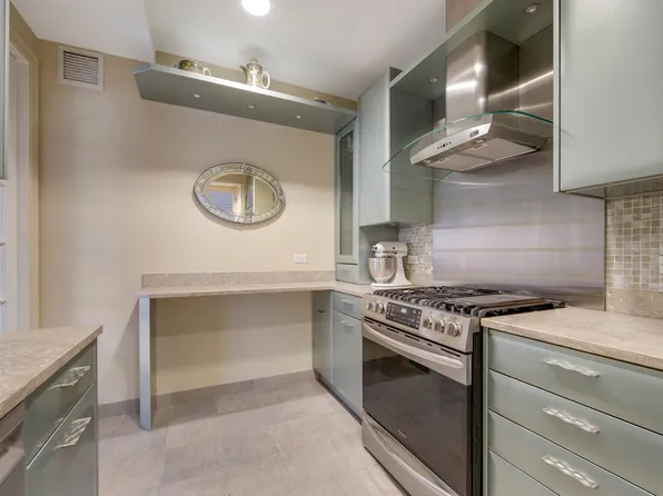 201 East 80th Street image 7 of 20