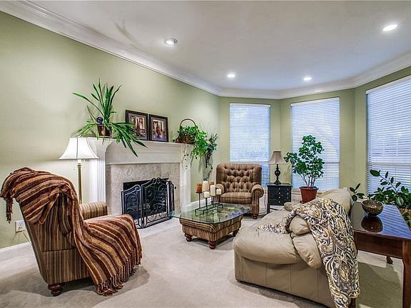 5th image of 3245 Creekbend Dr